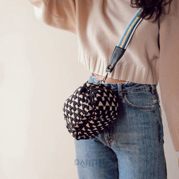 Dajinn Monochrome Multi Pocket sling