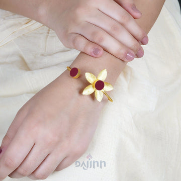 Dajinn Juhi Dark Red Flower Bracelet