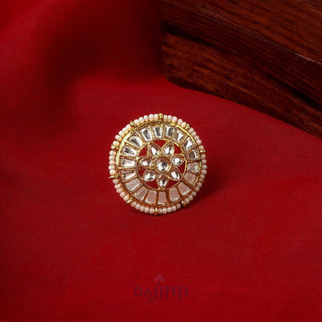Dajinn Kirtana Gold And White Ring