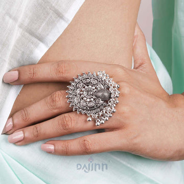 Dajinn Cinthiya Silver Oxidised Ring