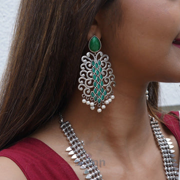 Dajinn Anvita Green and Silver Oxidised Earring