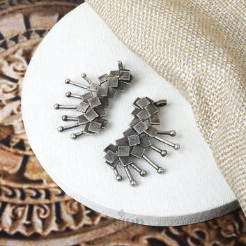 Dajinn Aalaya Silver Oxidised Earcuff