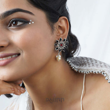 Dajinn Eesha Black and Maroon Silver Oxidised Earring