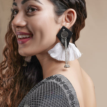 Dajinn Vallari Black Tassel Earring