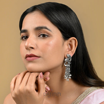Dajinn Daaivi Silver Oxidised Earring