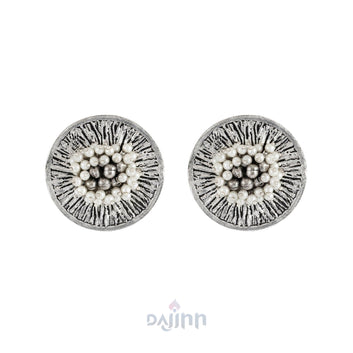 Dajinn Aadhiraa Pearl and Silver Oxidized Earring