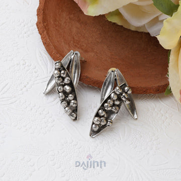 Dajinn Angana Pearl and Silver Oxidised Earring