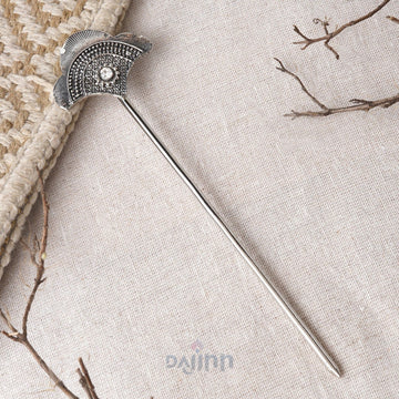 Dajinn Shikha Silver Oxidised Juda Pin