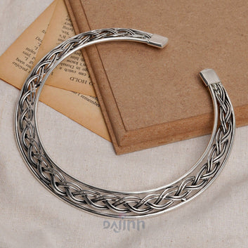 Dajinn Veeradevi Silver Oxidised Necklace