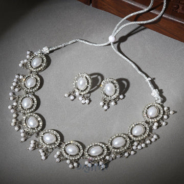 Dajinn Nargis Silver Polki Set