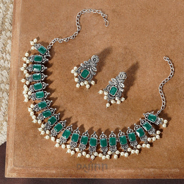 Dajinn Silver and Green Serenade Set