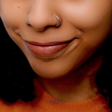 Dajinn Aahna Silver Nose pin