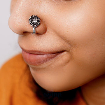 Dajinn Zia White Stone Floral Nose pin
