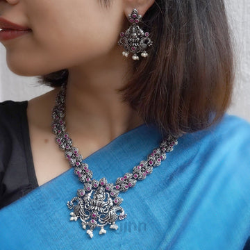 Dajinn Saanvi Red Stone Temple Work Necklace Set