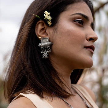 Dajinn Rihana Silver Oxidised Necklace Set