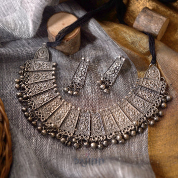 Dajinn Mihira Silver Oxidised Choker Necklace Set