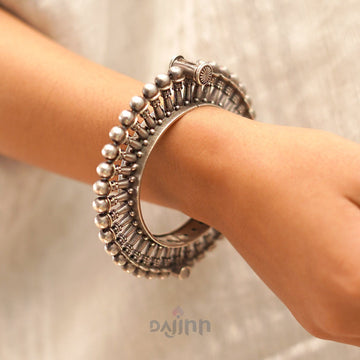 Dajinn Jeni Silver Oxidised Bangle