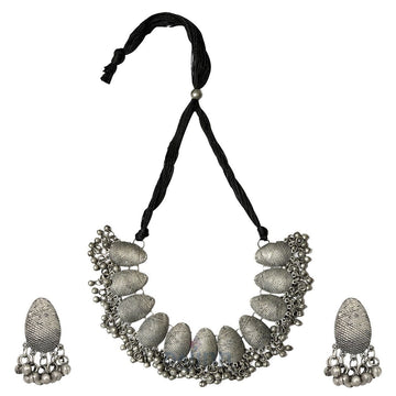 Dajinn Chakori Silver Oxidised Jewelry Gift Set