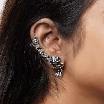 Dajinn Viha Silver Oxidised Black Floral Earcuff