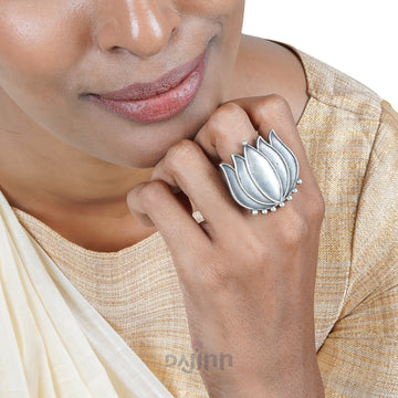 Dajinn Aagha Silver Oxidised Ring