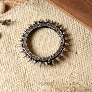 Dajinn Sreeya Silver Oxidised Bangles