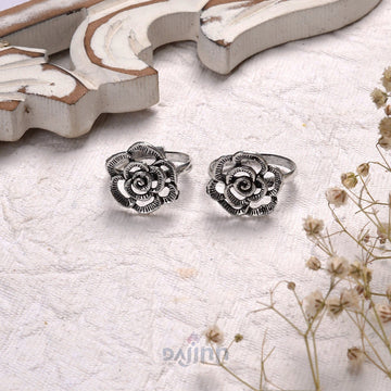 Dajinn Akhila Silver Oxidised Toe Rings