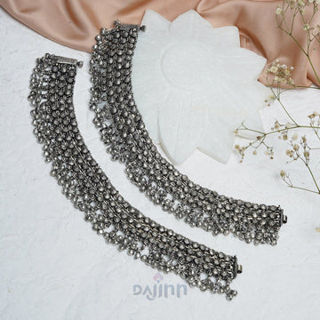 Dajinn Turvi silver oxidised anklets