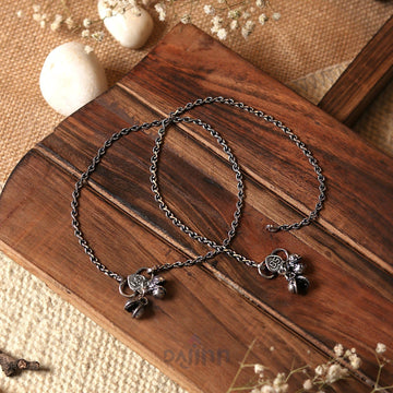 Dajinn Kuvira Silver Oxidised Anklets