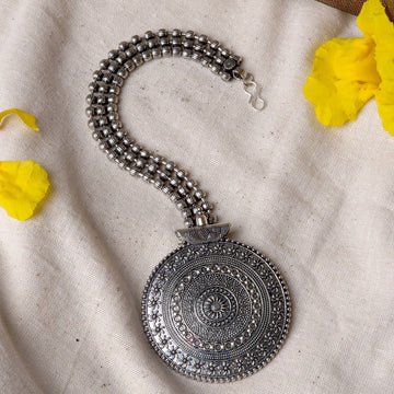 Dajinn Deepa Silver Oxidised Maang Tika