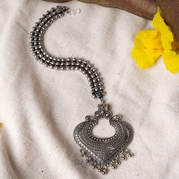 Dajinn Sankita Silver Oxidised Mang Tika