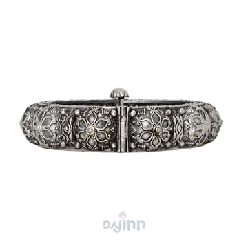 Dajinn Vanshika Stacked Bracelet Set