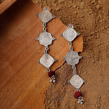 Dajinn Dihariya Coin Earrings