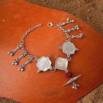 Dajinn Gadyala Coin Armlet