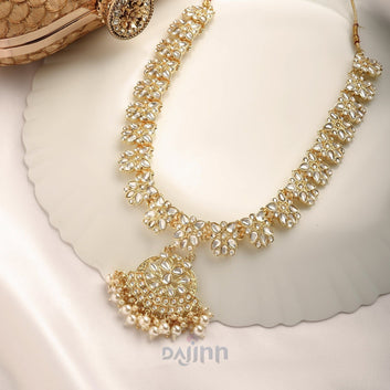 Dajinn Jayani Pearl and Polki Necklace