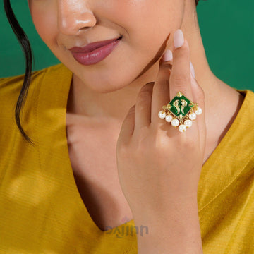 Popatlaal Ki Gaddi Green Ring