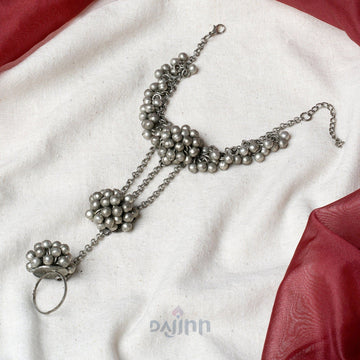 Dajinn Jigyasa Silver Oxidised Ghungroo Hathphool