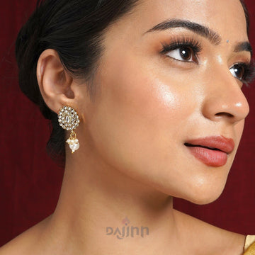 Dajinn Gaekwar White Gold Earring