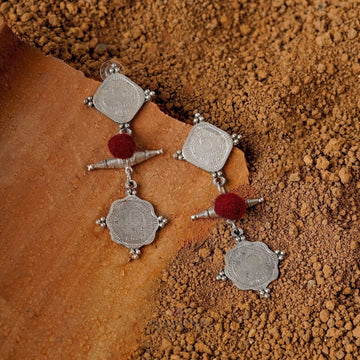 Dajinn Swarna Coin Earrings