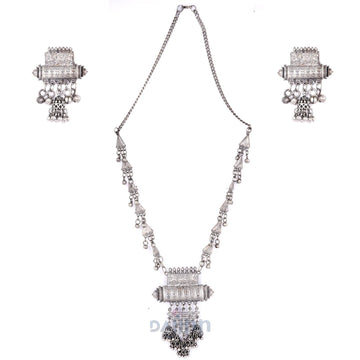 Dajinn Varunya Silver Oxidised Jewelry Gift Set