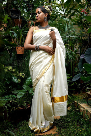 AYSR Boutique Kalyani White and Gold Kerala Cotton Kasavu Saree