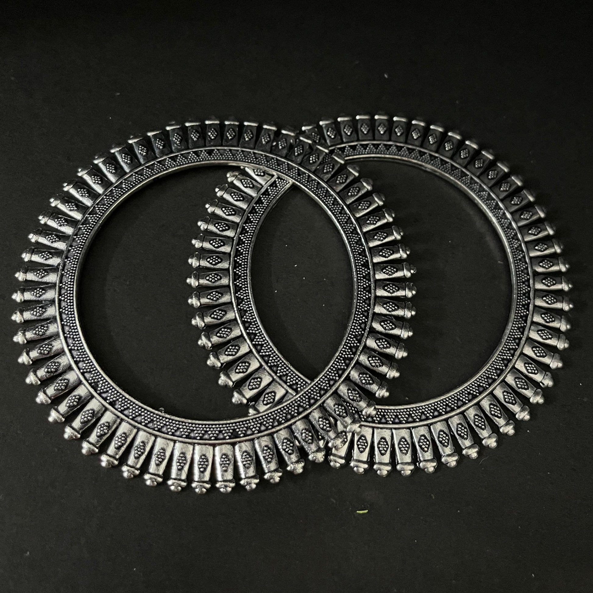 Zareen Square Filigree Pure Brass Oxidized Kada_4